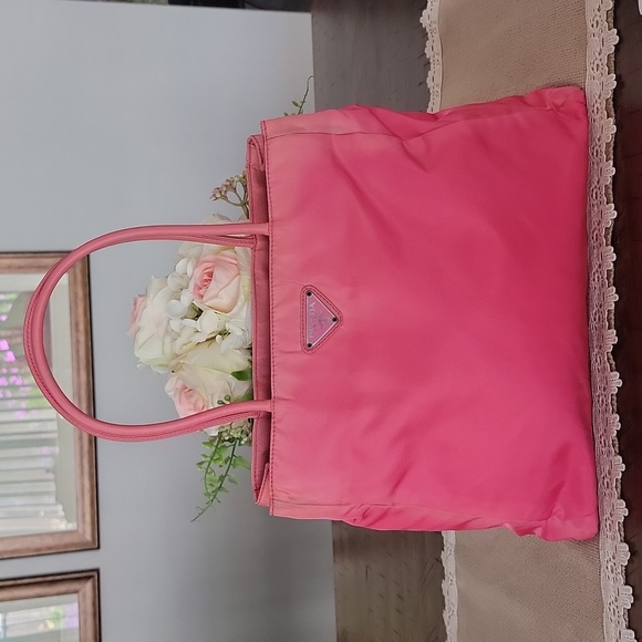 Authentic Prada bag - Picture 1 of 12